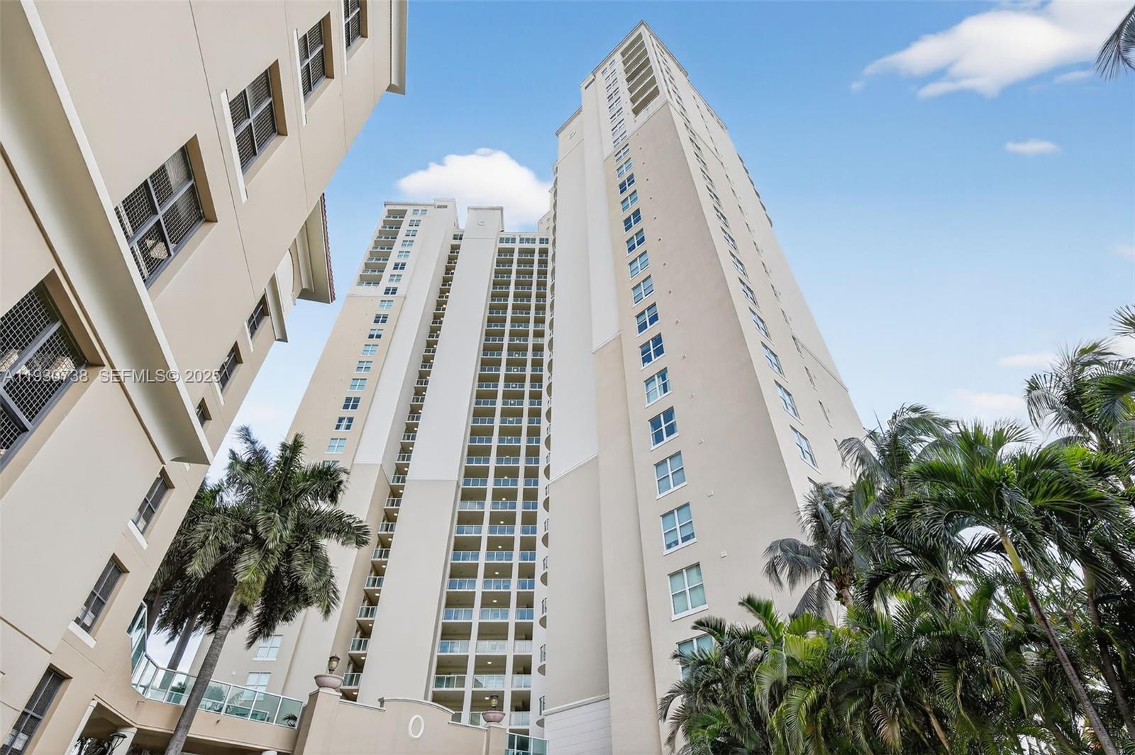 AVENTURA MARINA CONDO NUM - Residential