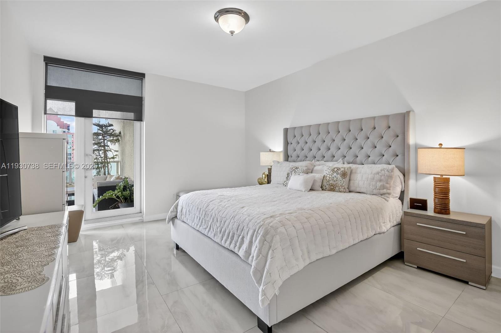 AVENTURA MARINA CONDO NUM - Residential