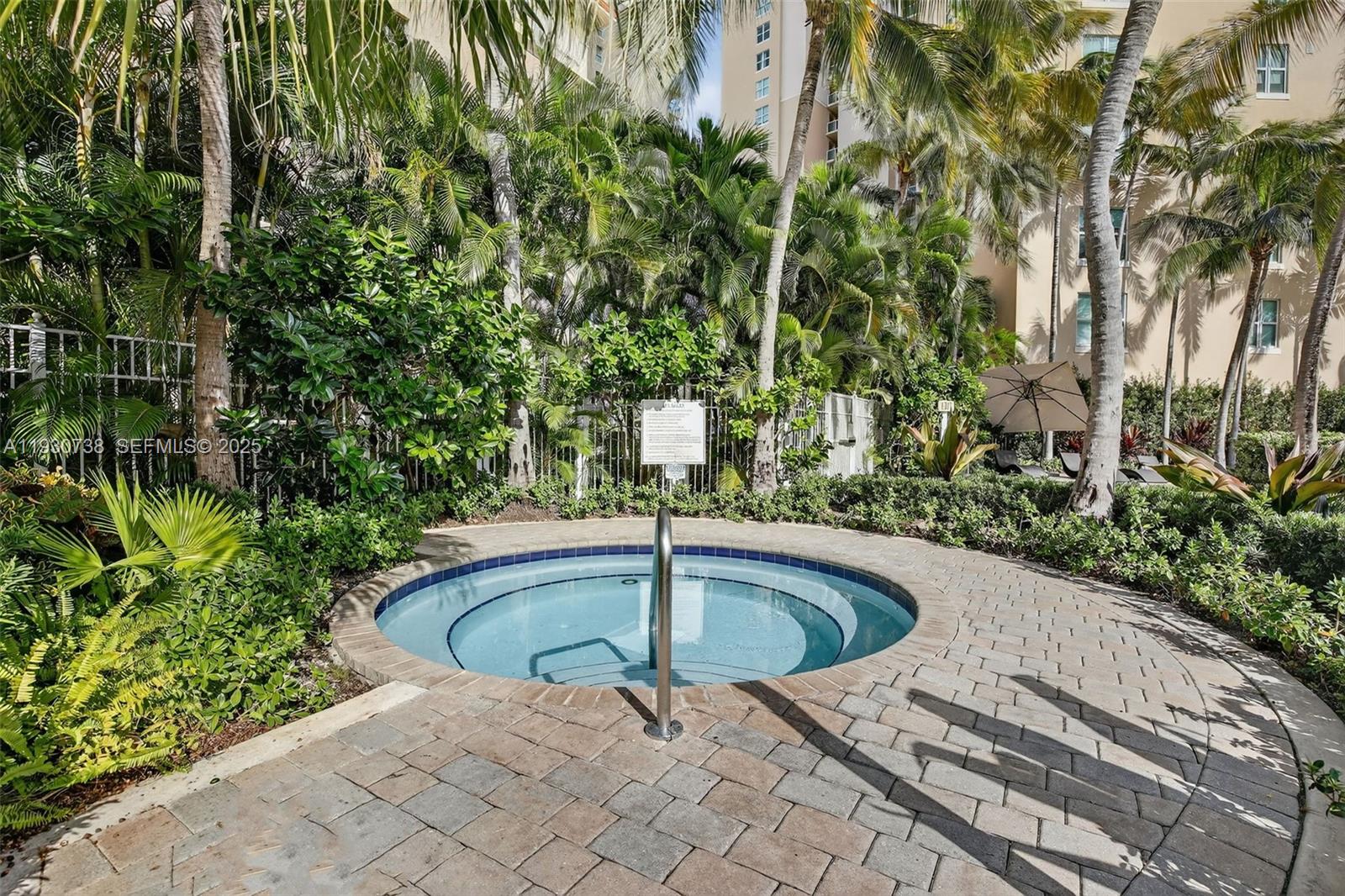 AVENTURA MARINA CONDO NUM - Residential