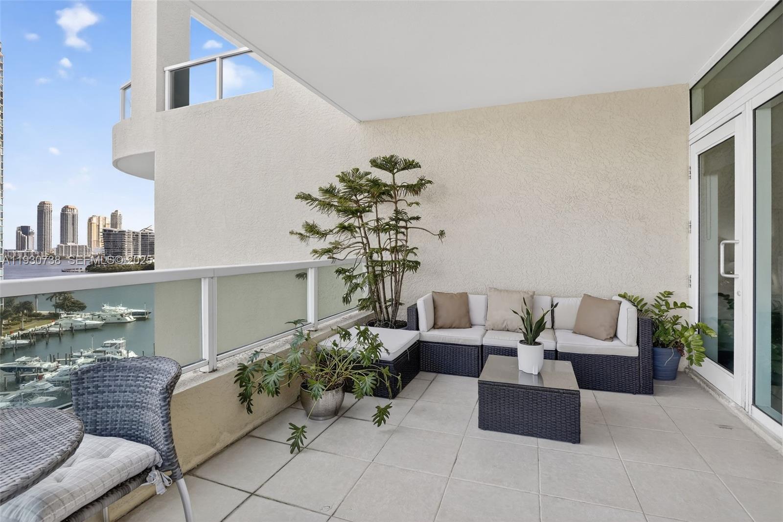 AVENTURA MARINA CONDO NUM - Residential