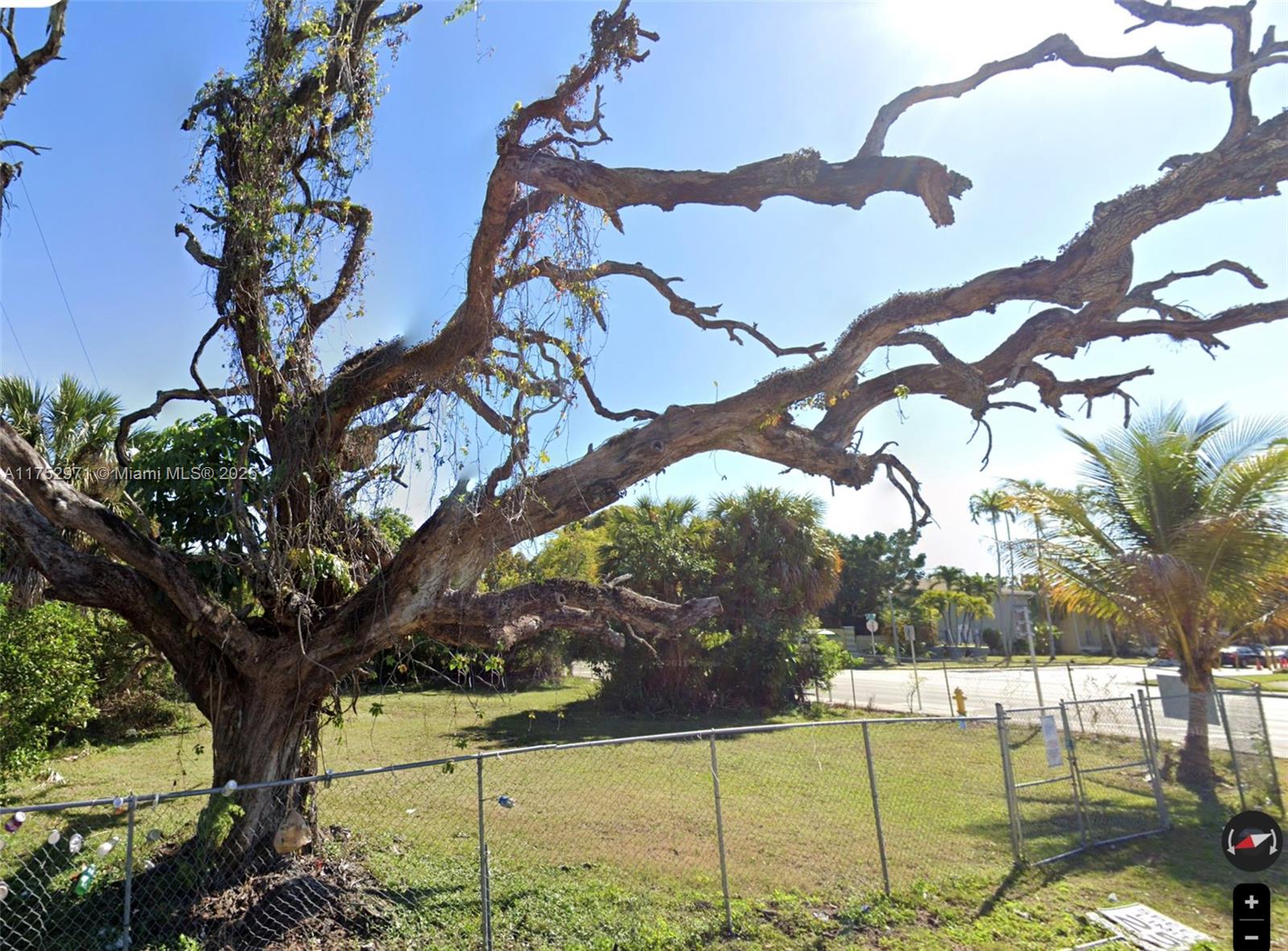 BONNA BELLA PLACE - Land