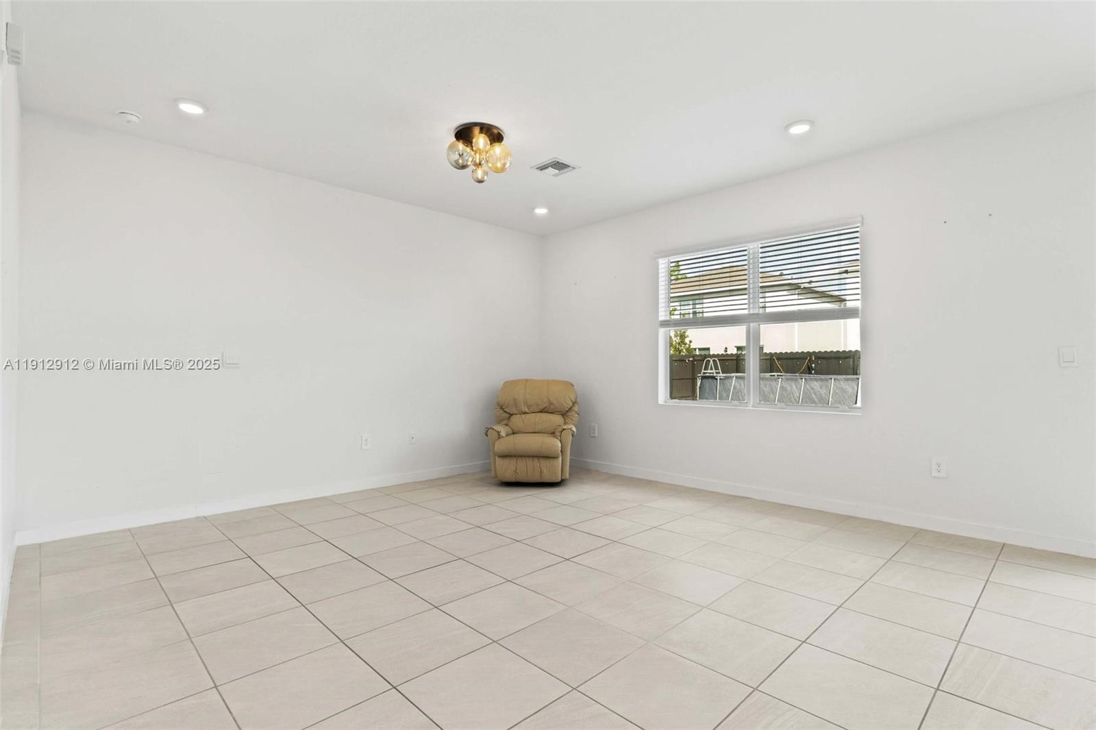 DIXIE HEIGHTS - Residential