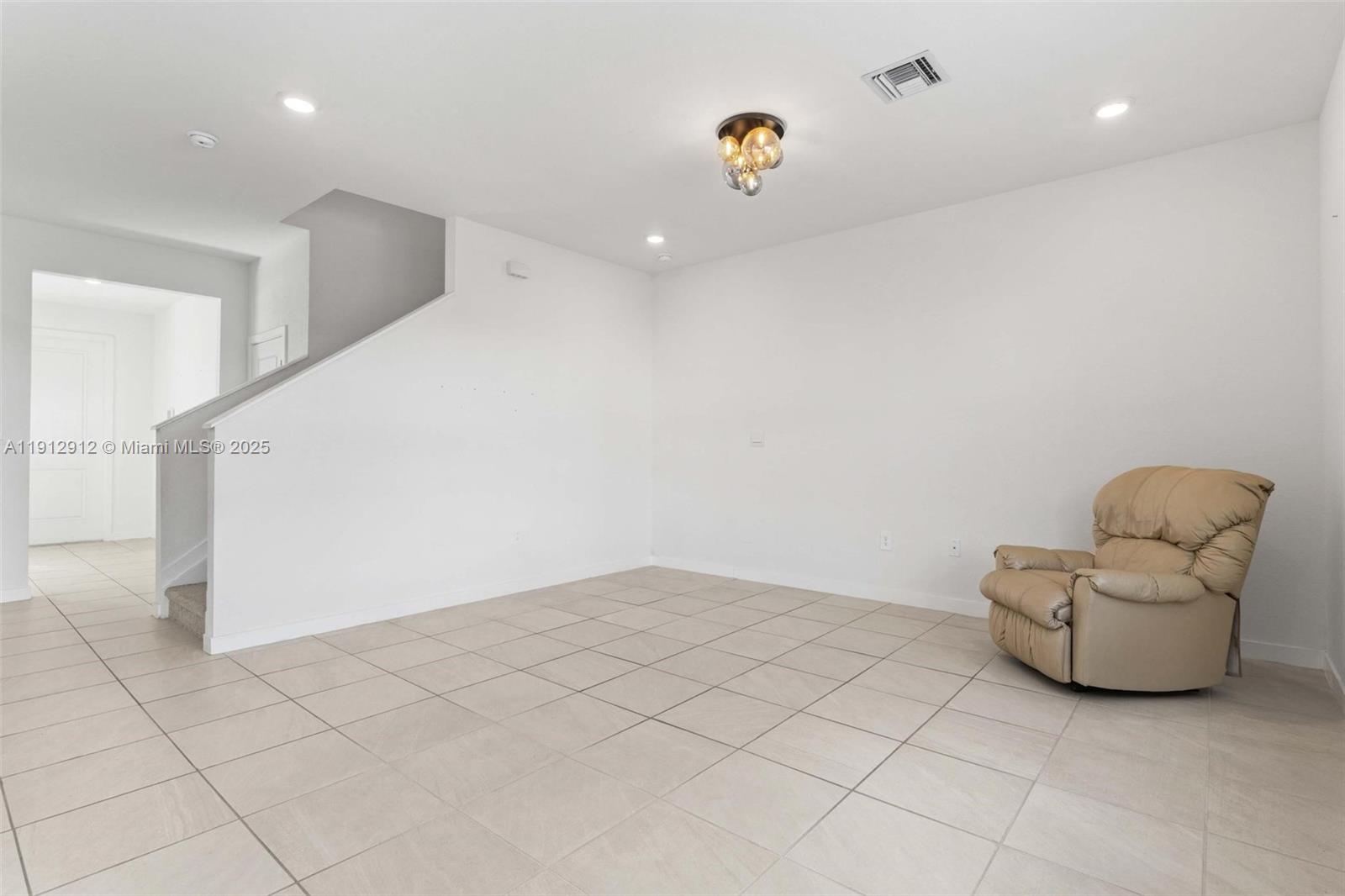 DIXIE HEIGHTS - Residential