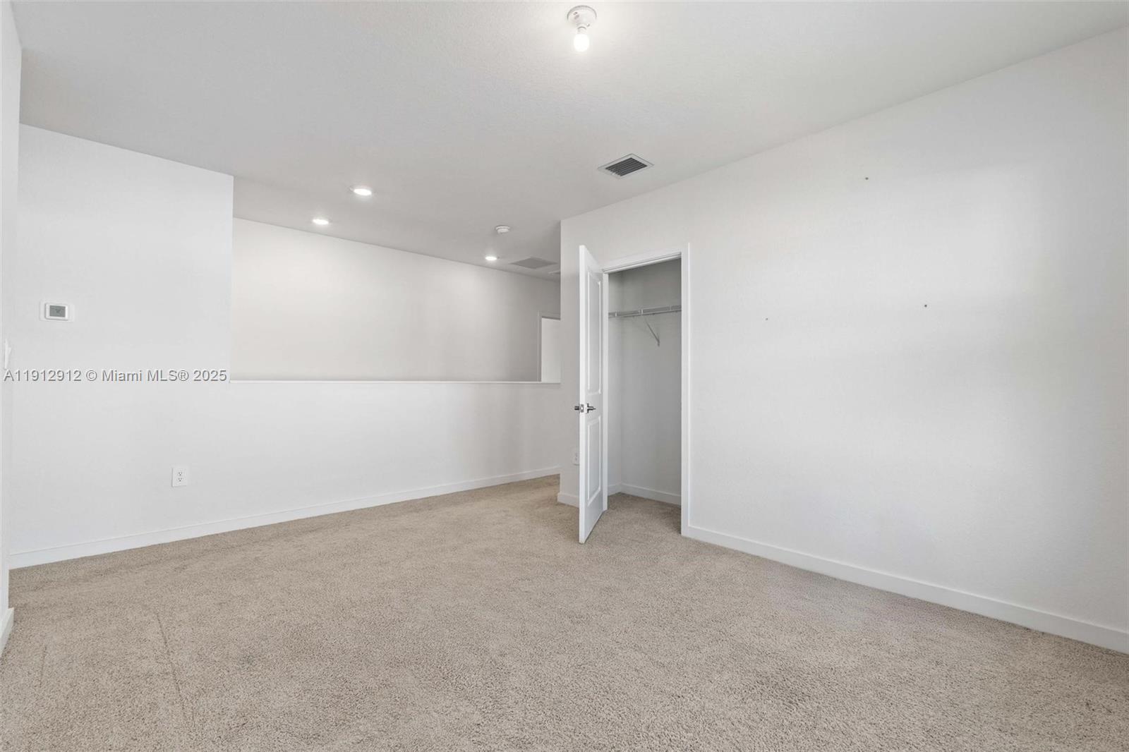 DIXIE HEIGHTS - Residential