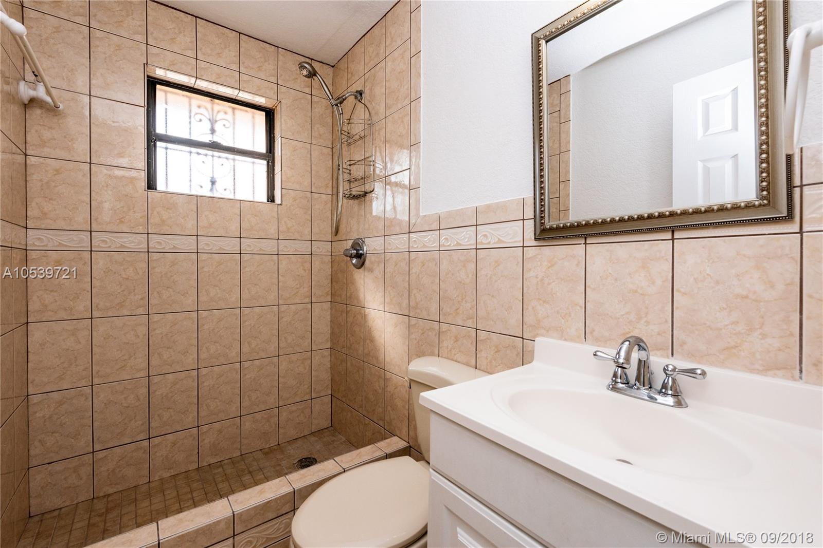 RESIDENCIAL EL PRADO COND - Residential Lease