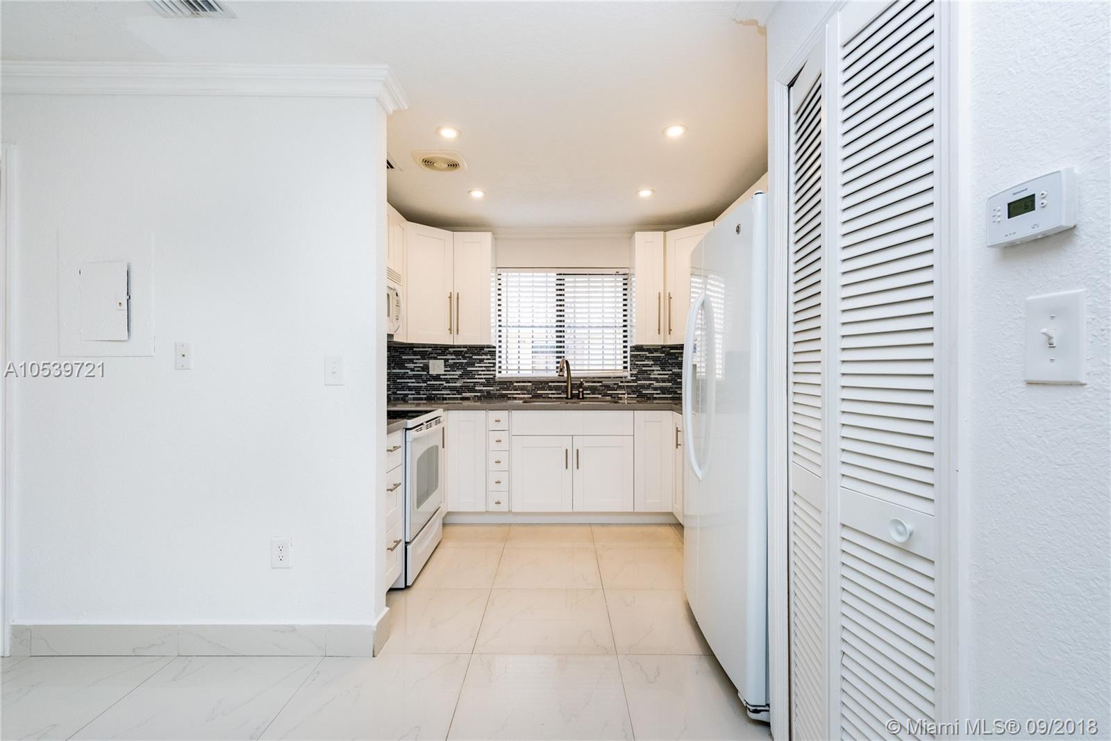 RESIDENCIAL EL PRADO COND - Residential Lease