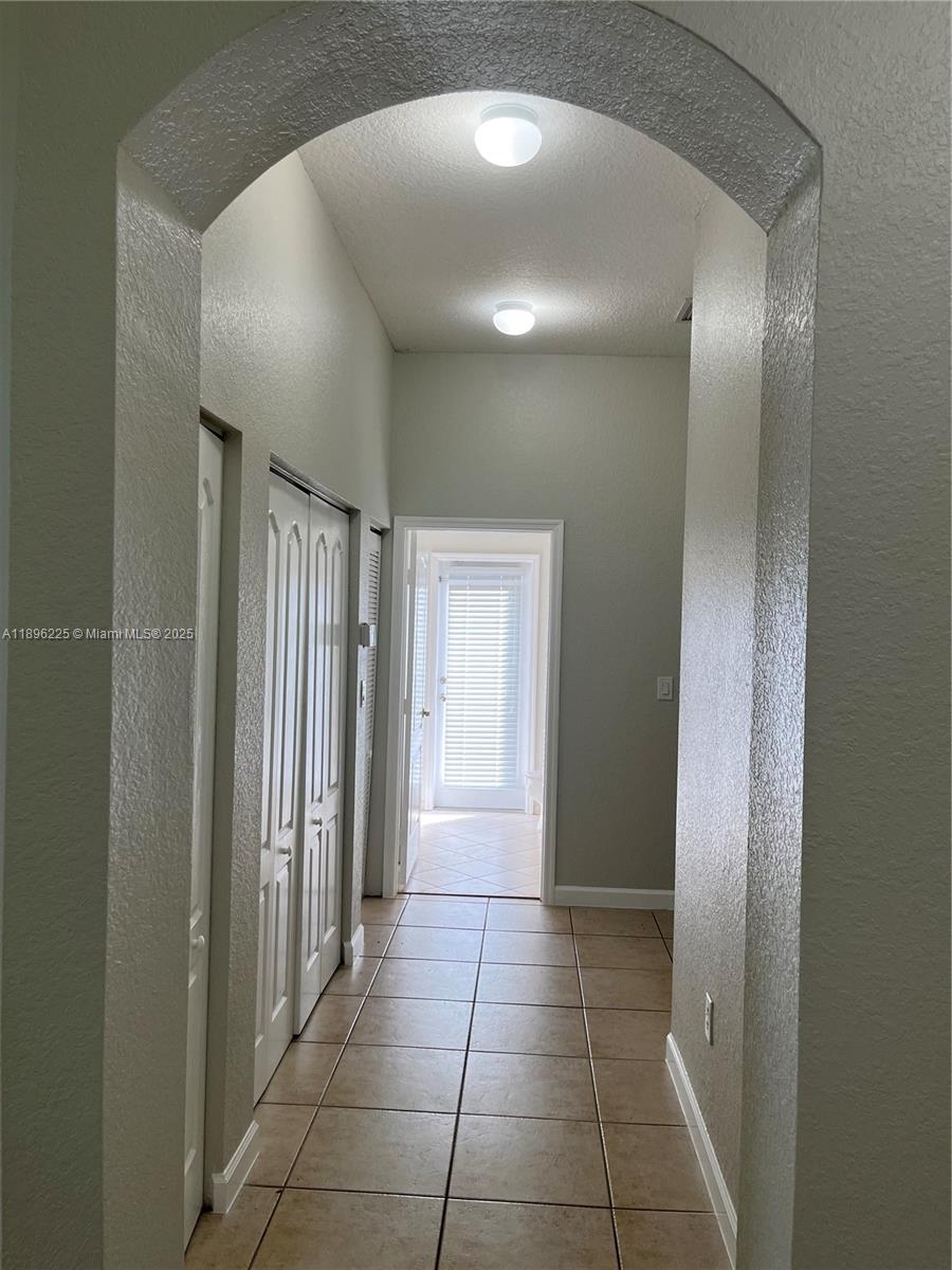 LAROC ESTATES - Residential