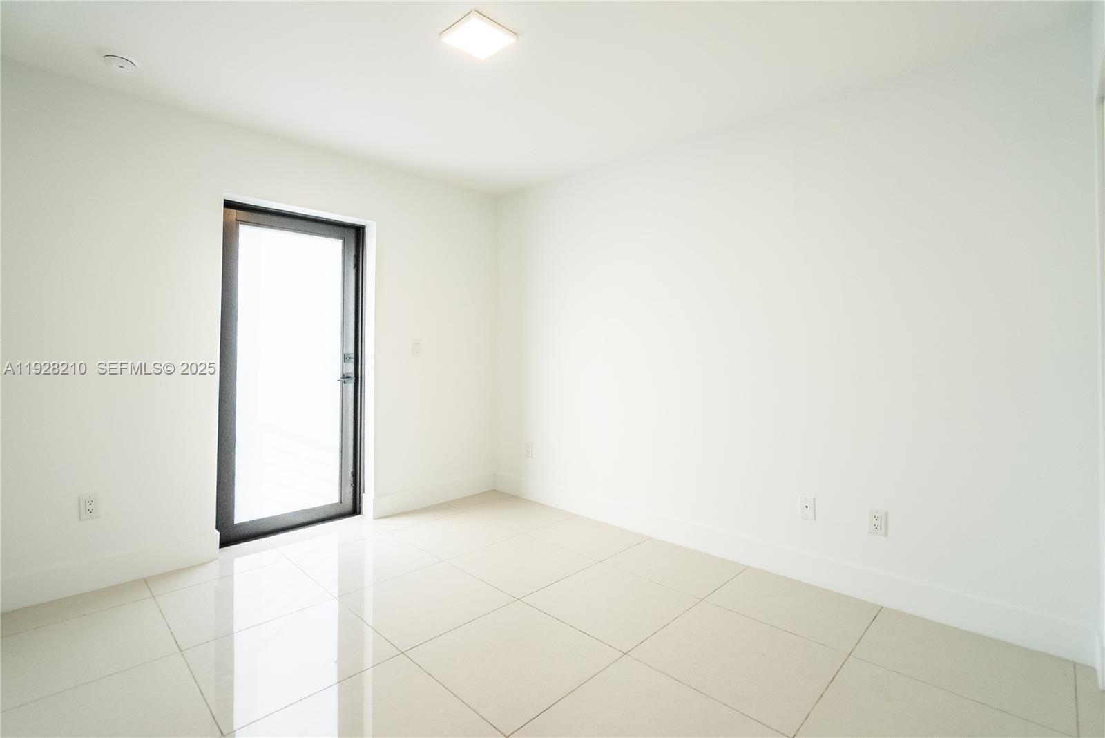 ISLE OF NORMANDY - Residential Lease