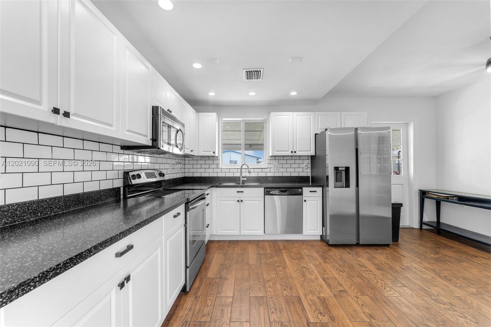 UNIVERSAL ESTATES SOUTH A - Residential