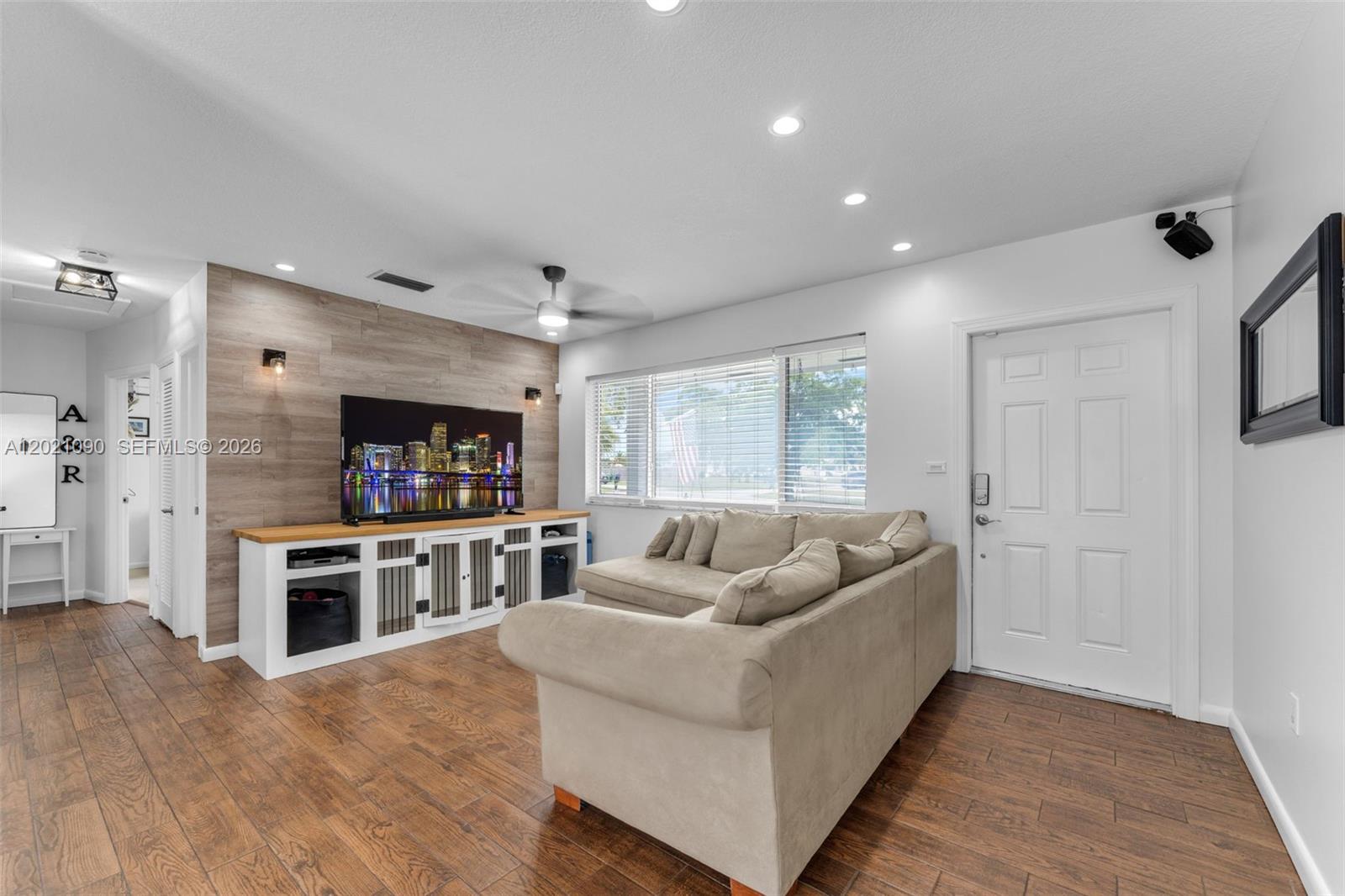 UNIVERSAL ESTATES SOUTH A - Residential