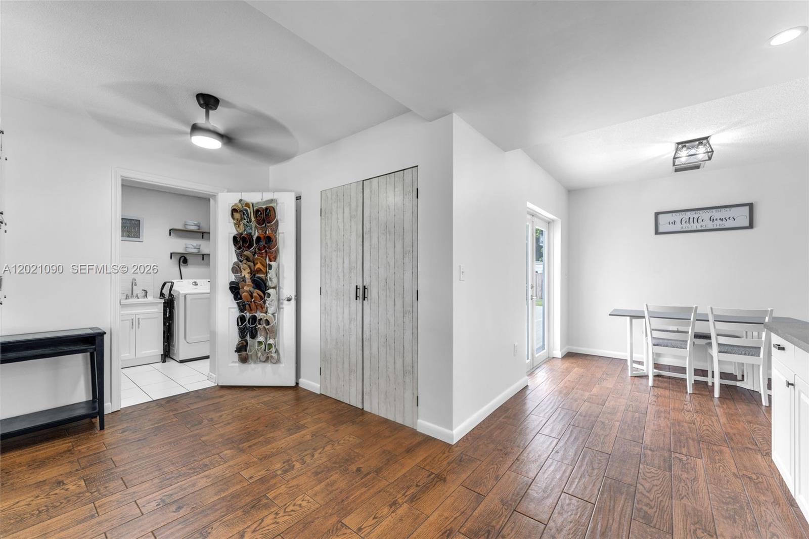 UNIVERSAL ESTATES SOUTH A - Residential