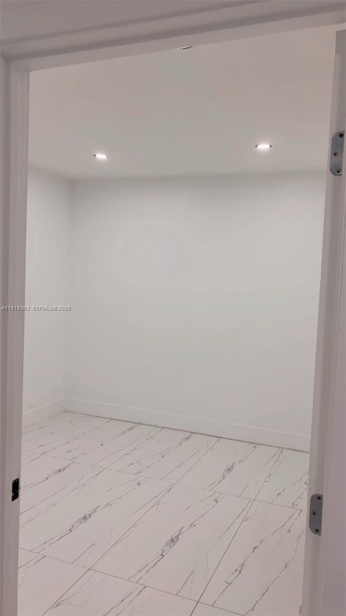 C & R SUB - Residential Lease