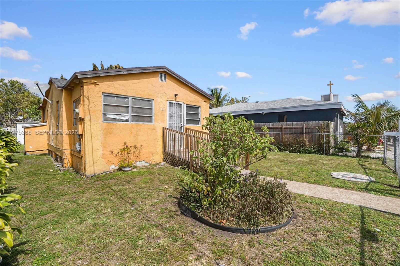 LIBERTY CITY - Residential