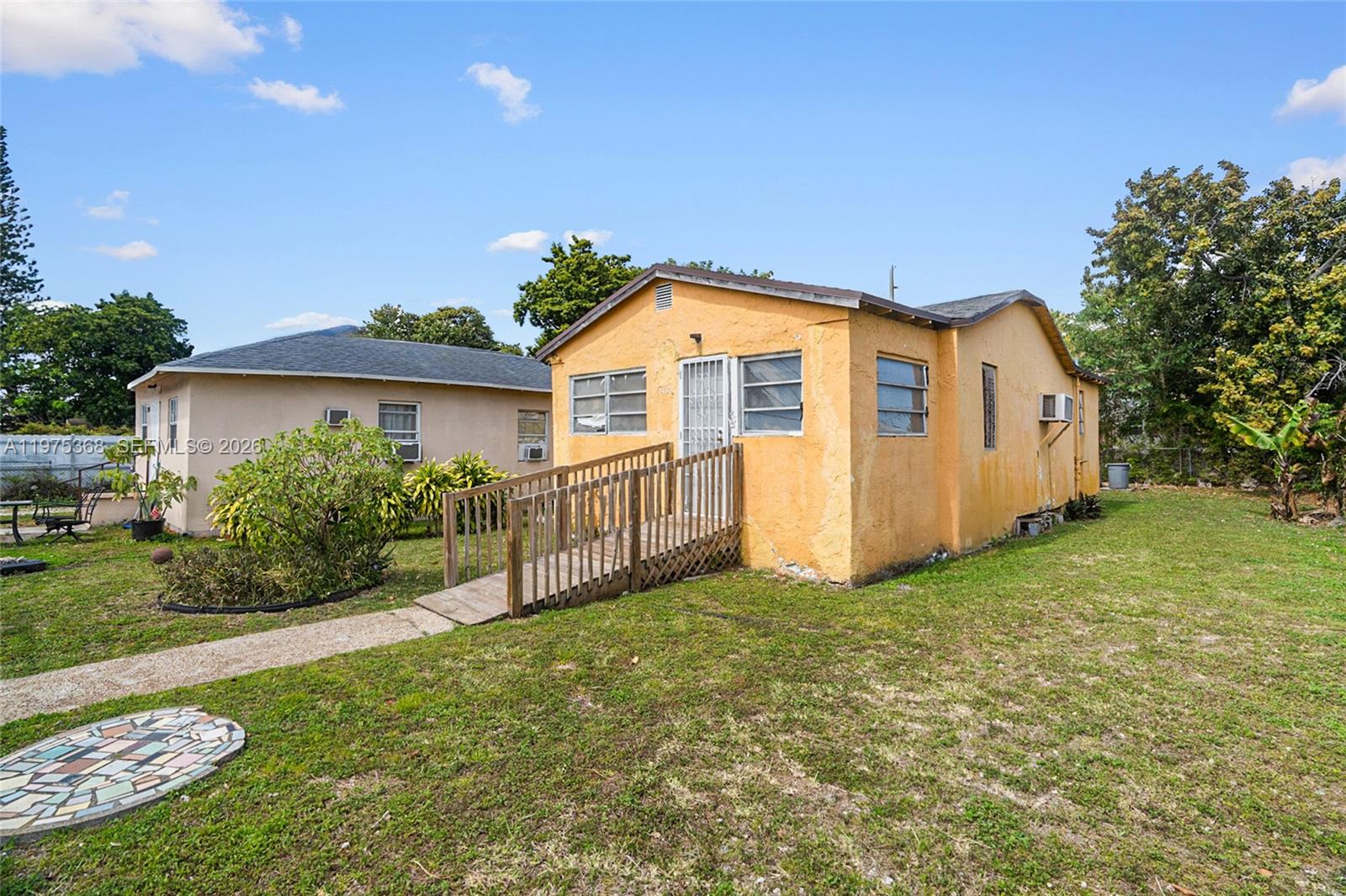 LIBERTY CITY - Residential