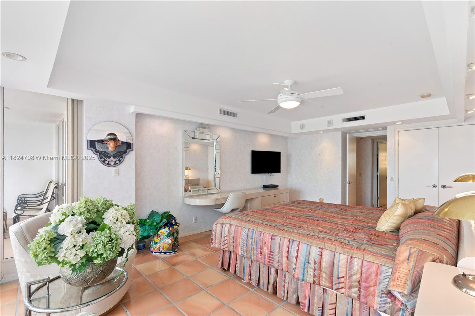 POINT OF AMERICAS - Residential