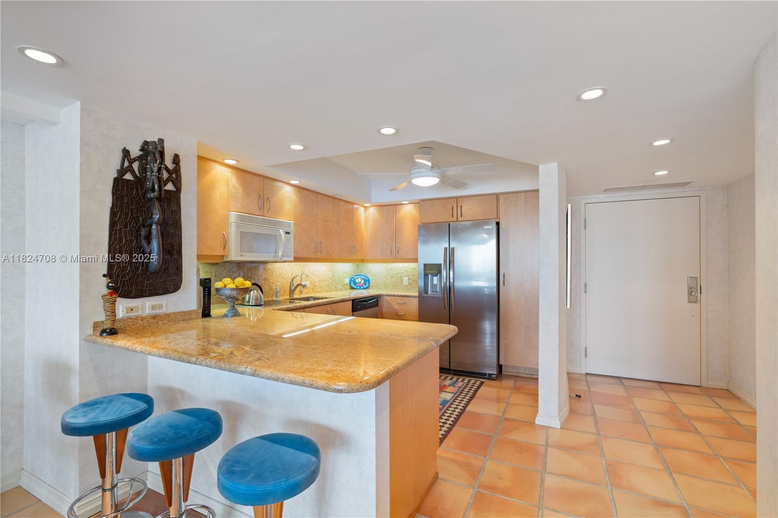 POINT OF AMERICAS - Residential