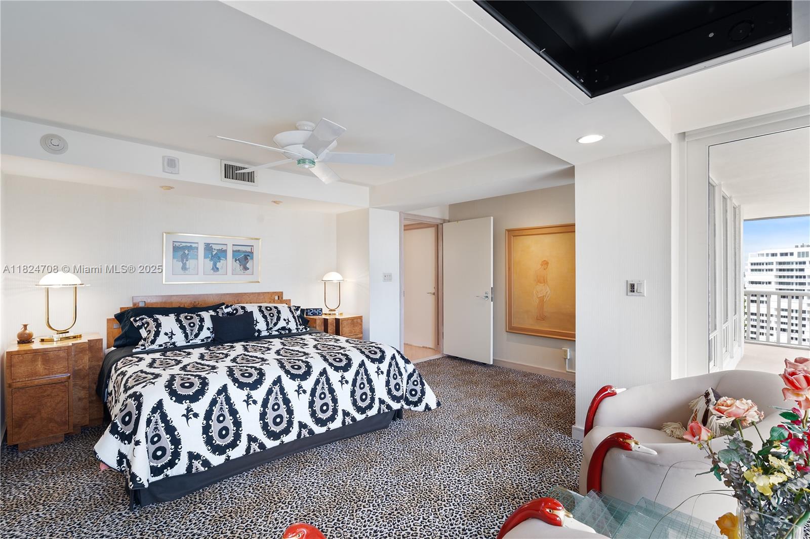 POINT OF AMERICAS - Residential