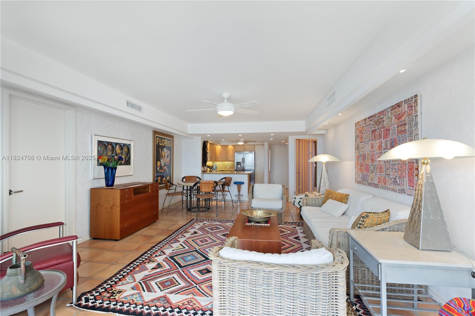 POINT OF AMERICAS - Residential