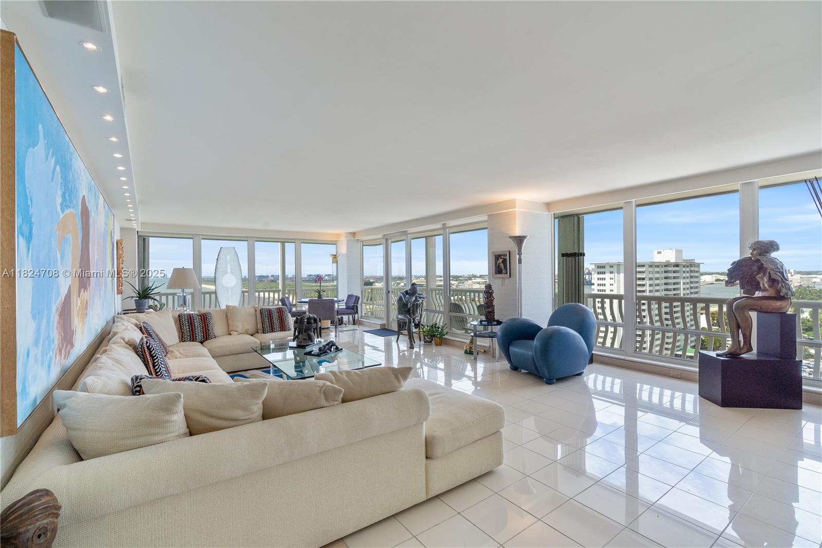 POINT OF AMERICAS - Residential