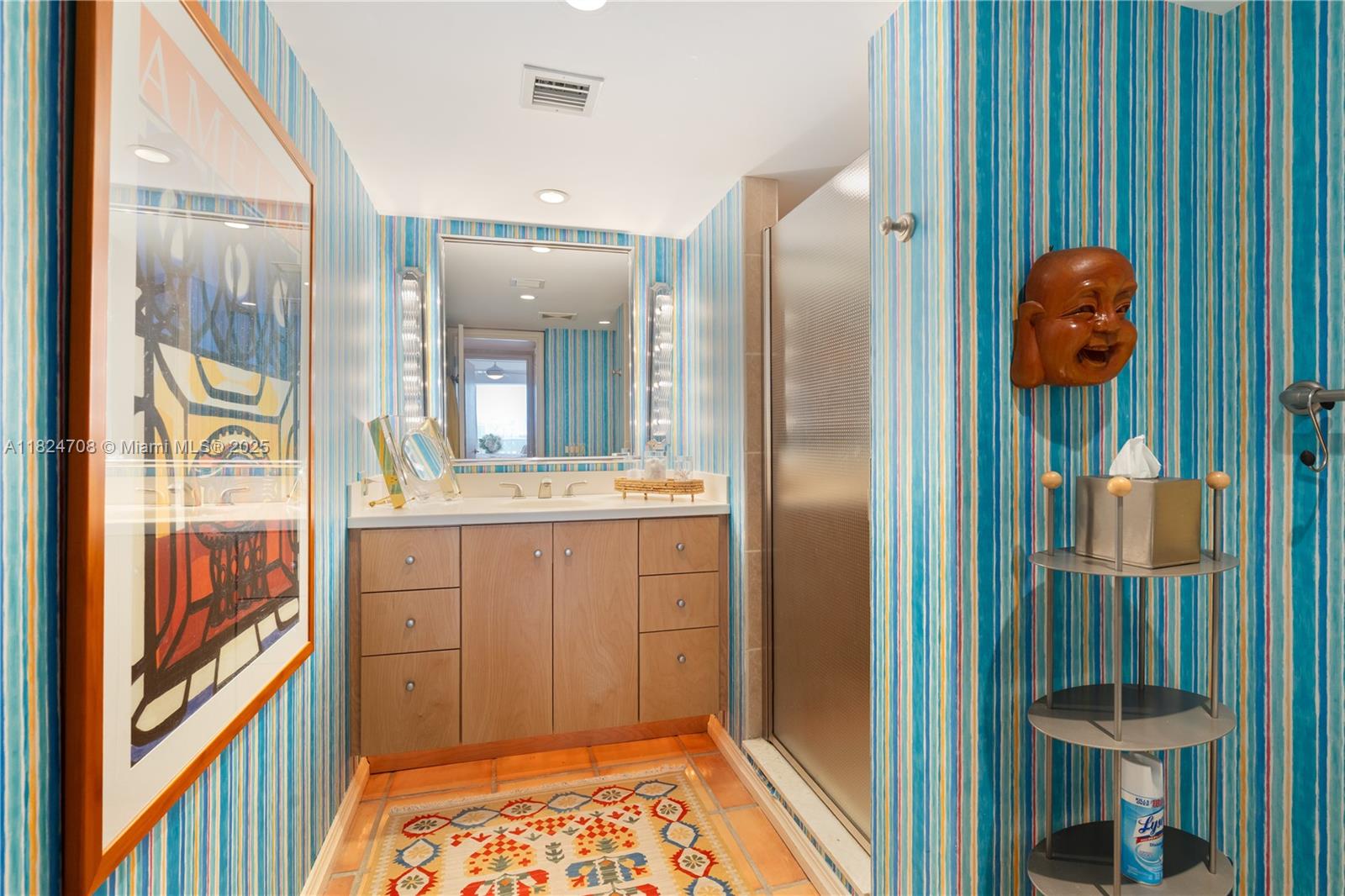 POINT OF AMERICAS - Residential