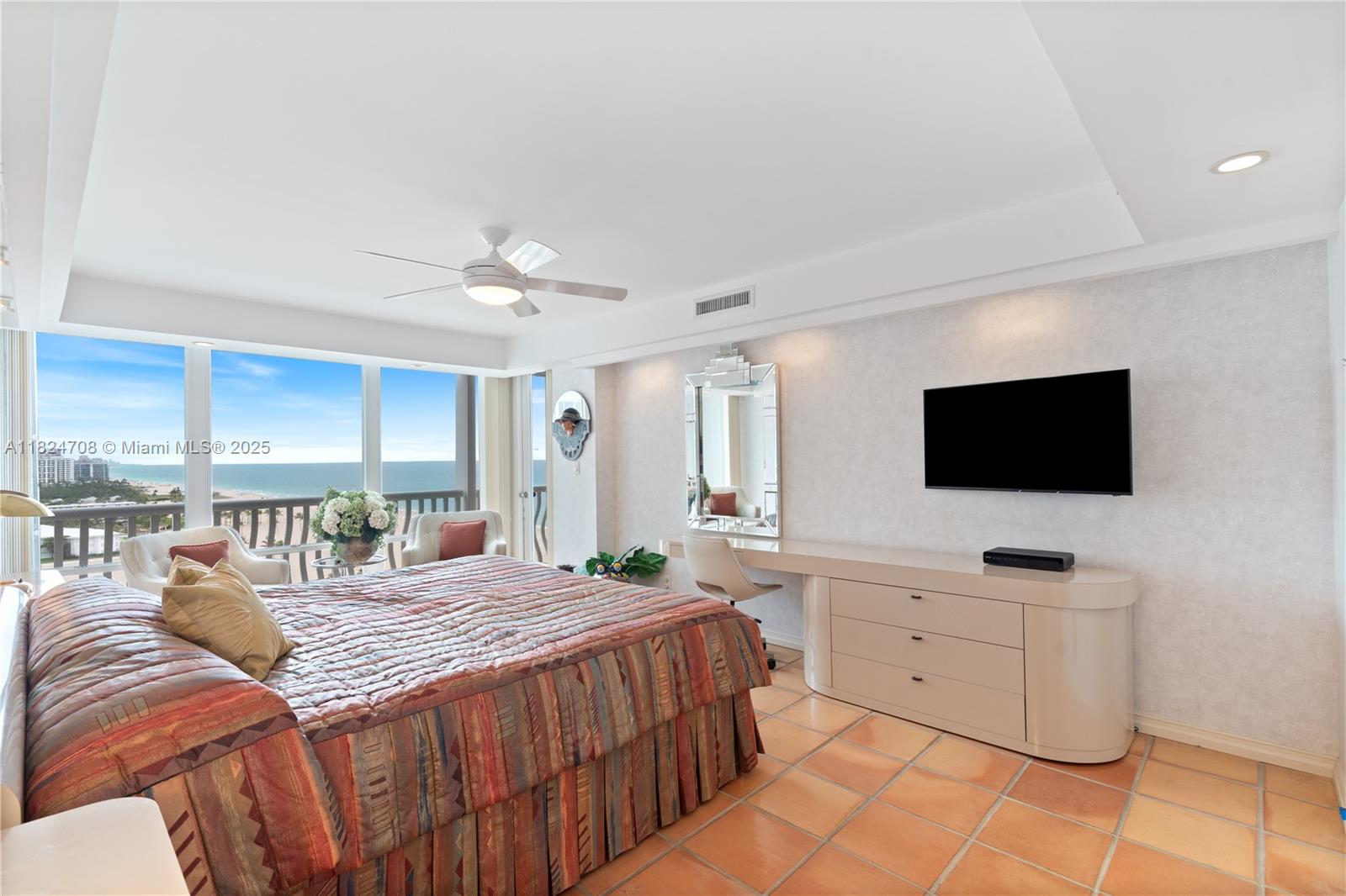 POINT OF AMERICAS - Residential