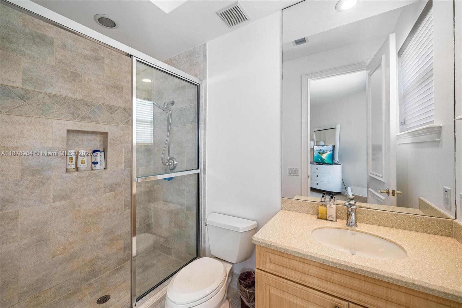 THREE ISLANDS 3RD SECTION - Residential