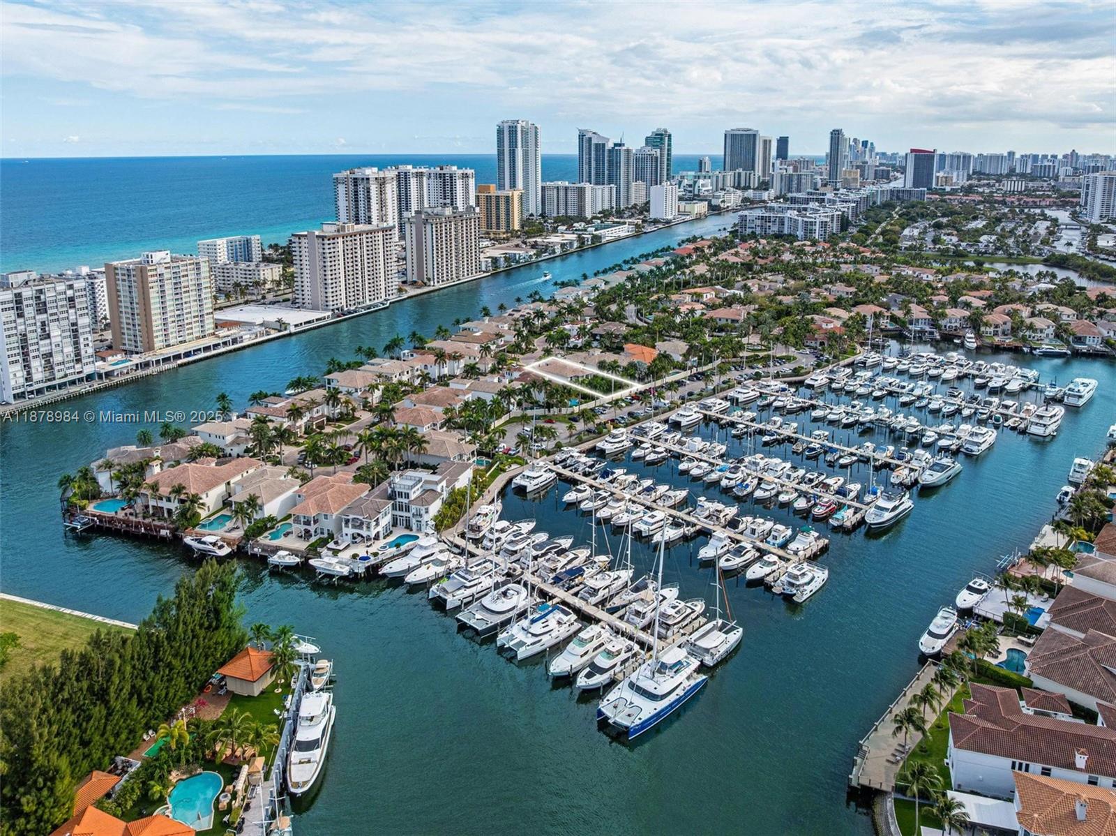 THREE ISLANDS 3RD SECTION - Residential