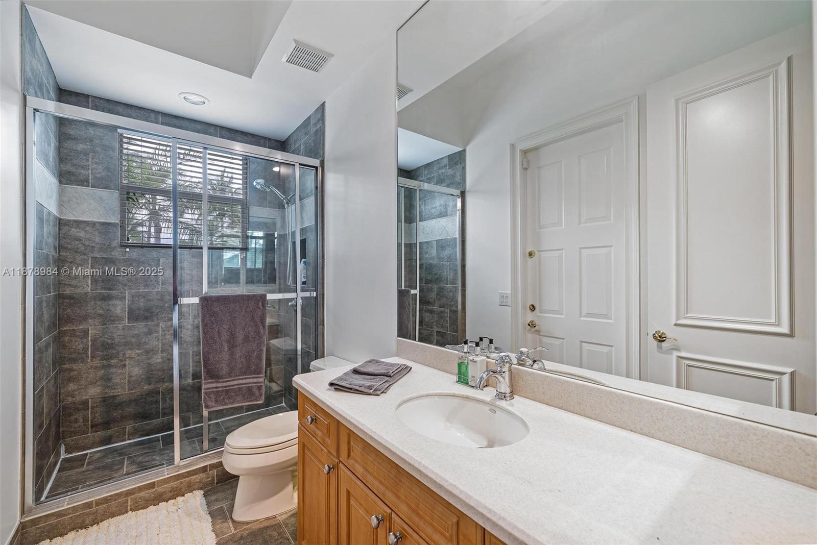 THREE ISLANDS 3RD SECTION - Residential