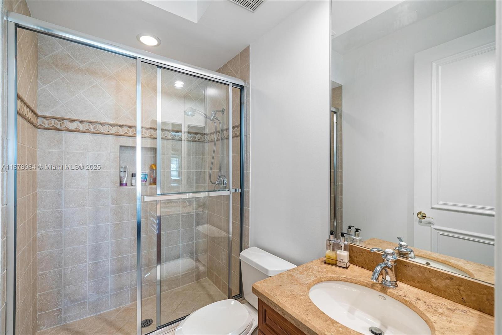 THREE ISLANDS 3RD SECTION - Residential