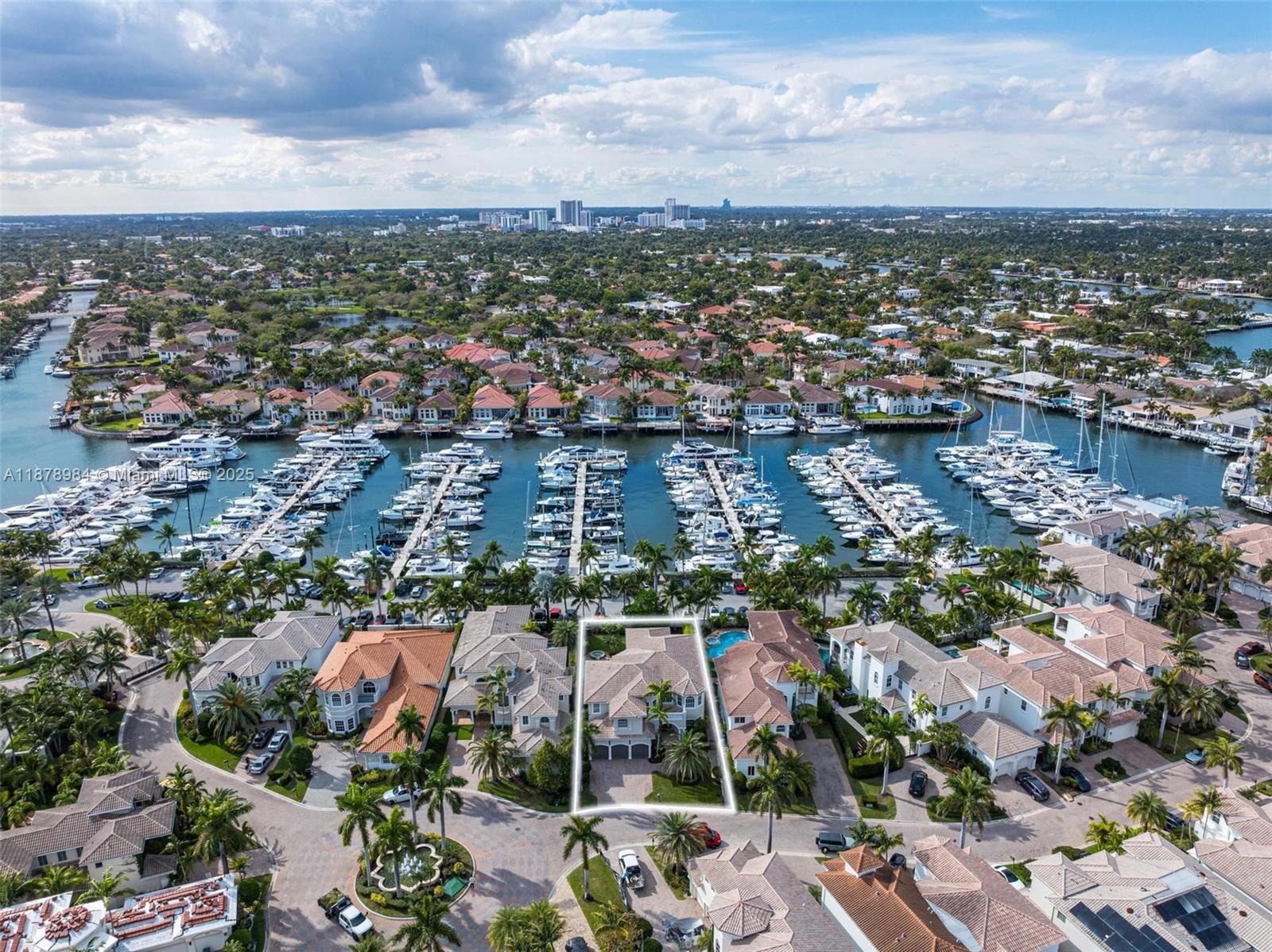 THREE ISLANDS 3RD SECTION - Residential