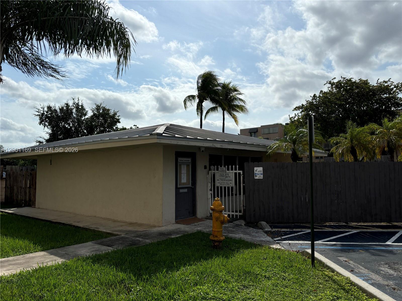 THE BERKELEY CONDO - Residential