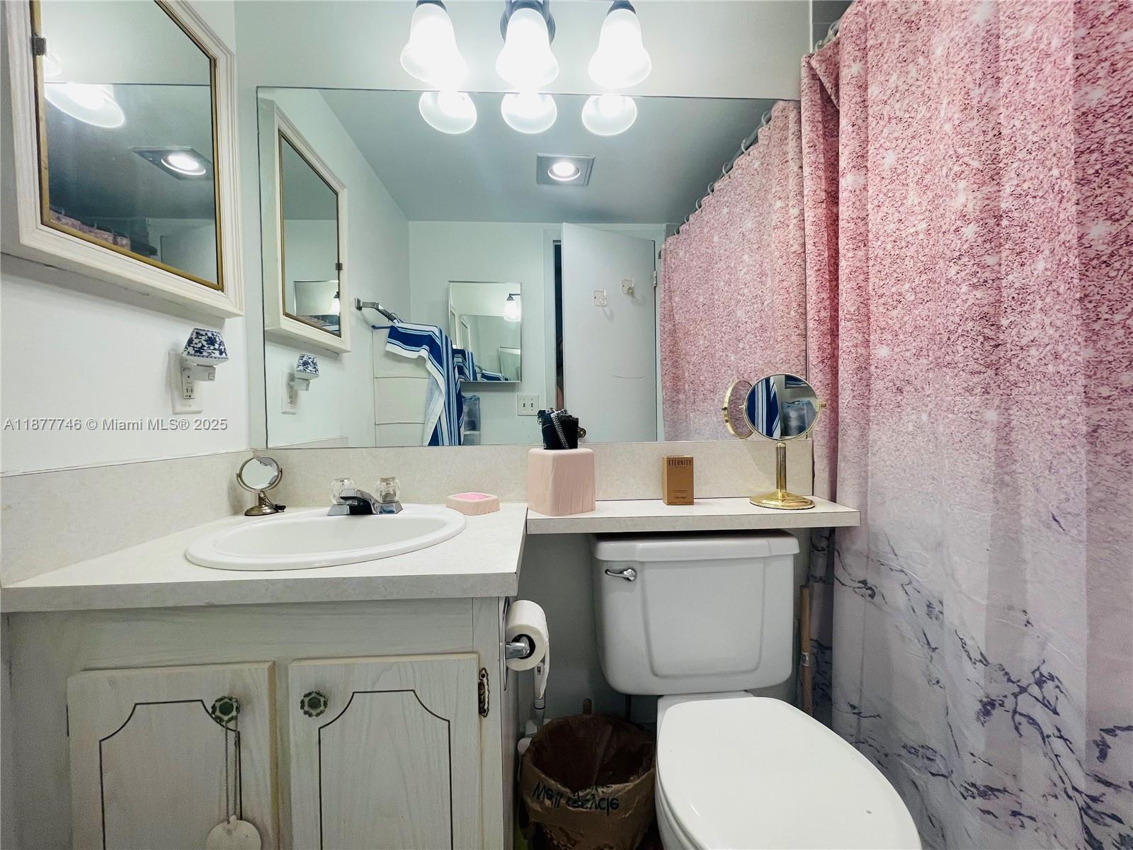 SUFFOLK AT CENTURY VILLAG - Residential