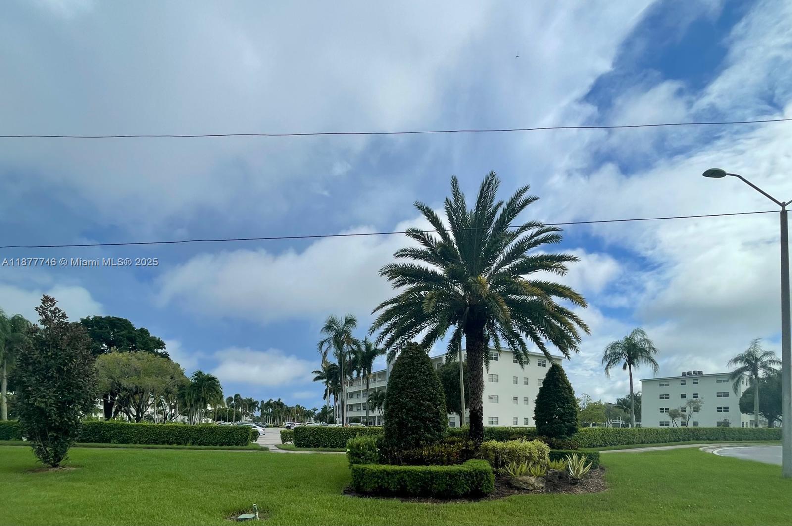 SUFFOLK AT CENTURY VILLAG - Residential