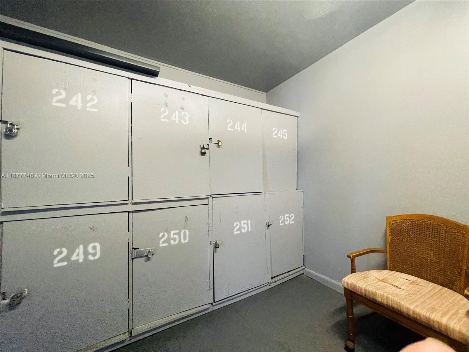 SUFFOLK AT CENTURY VILLAG - Residential