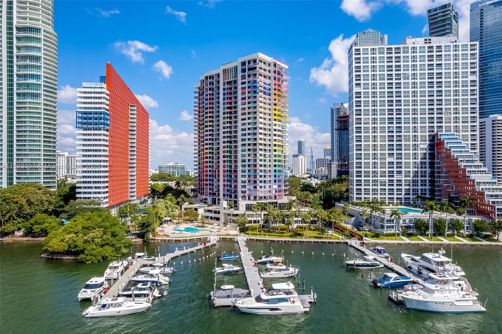 VILLA REGINA CONDO - Residential