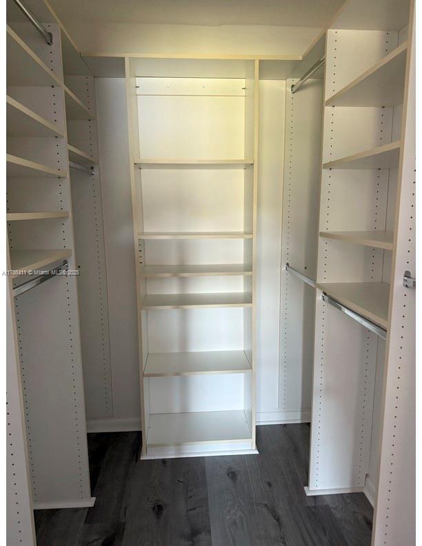 SUNRISE LAKES 81 CONDO - Residential