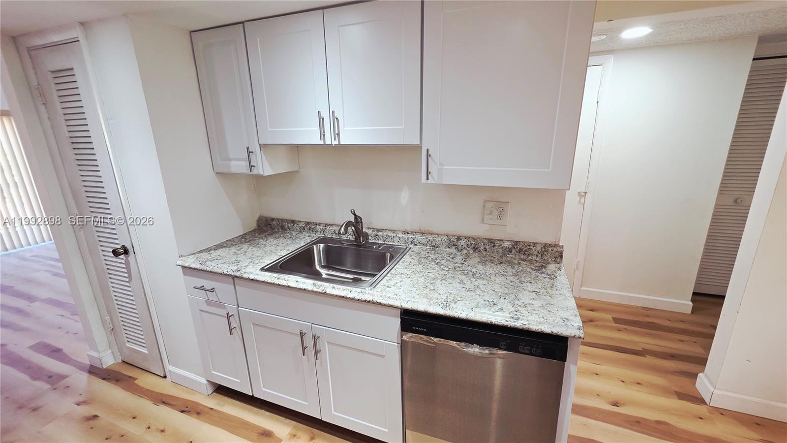 TENNIS CLUB LENGLEN CONDO - Residential Lease