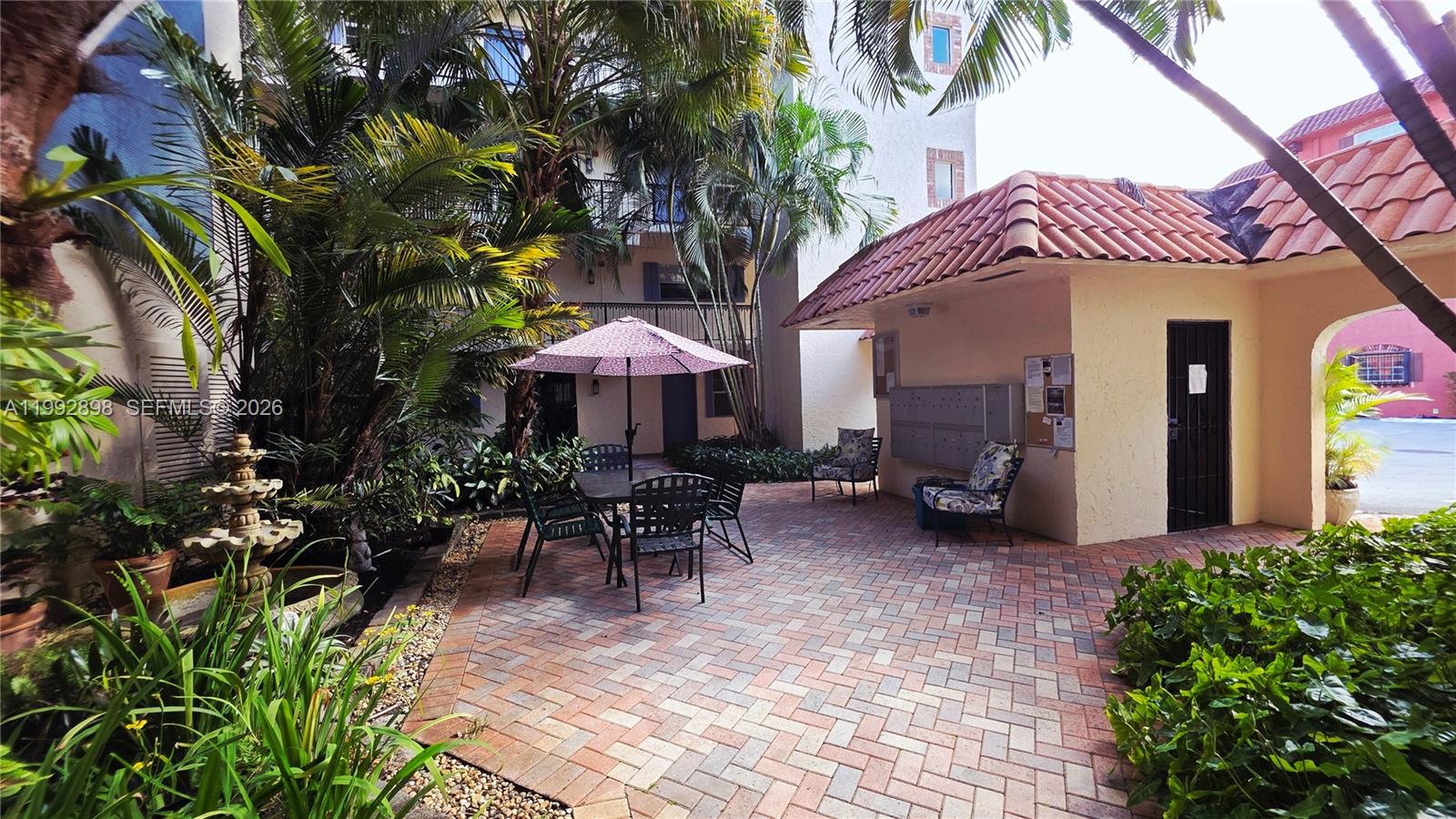 TENNIS CLUB LENGLEN CONDO - Residential Lease