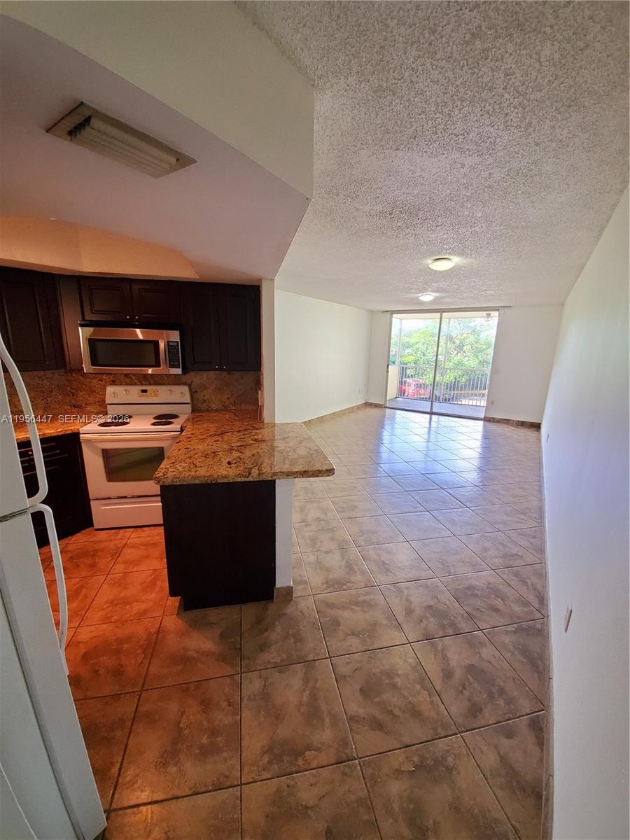 LAS VISTAS AT DORAL CONDO - Residential Lease