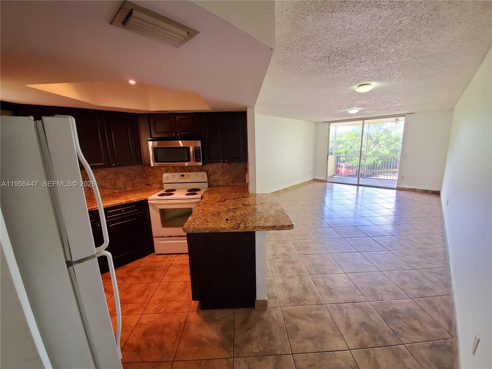 LAS VISTAS AT DORAL CONDO - Residential Lease