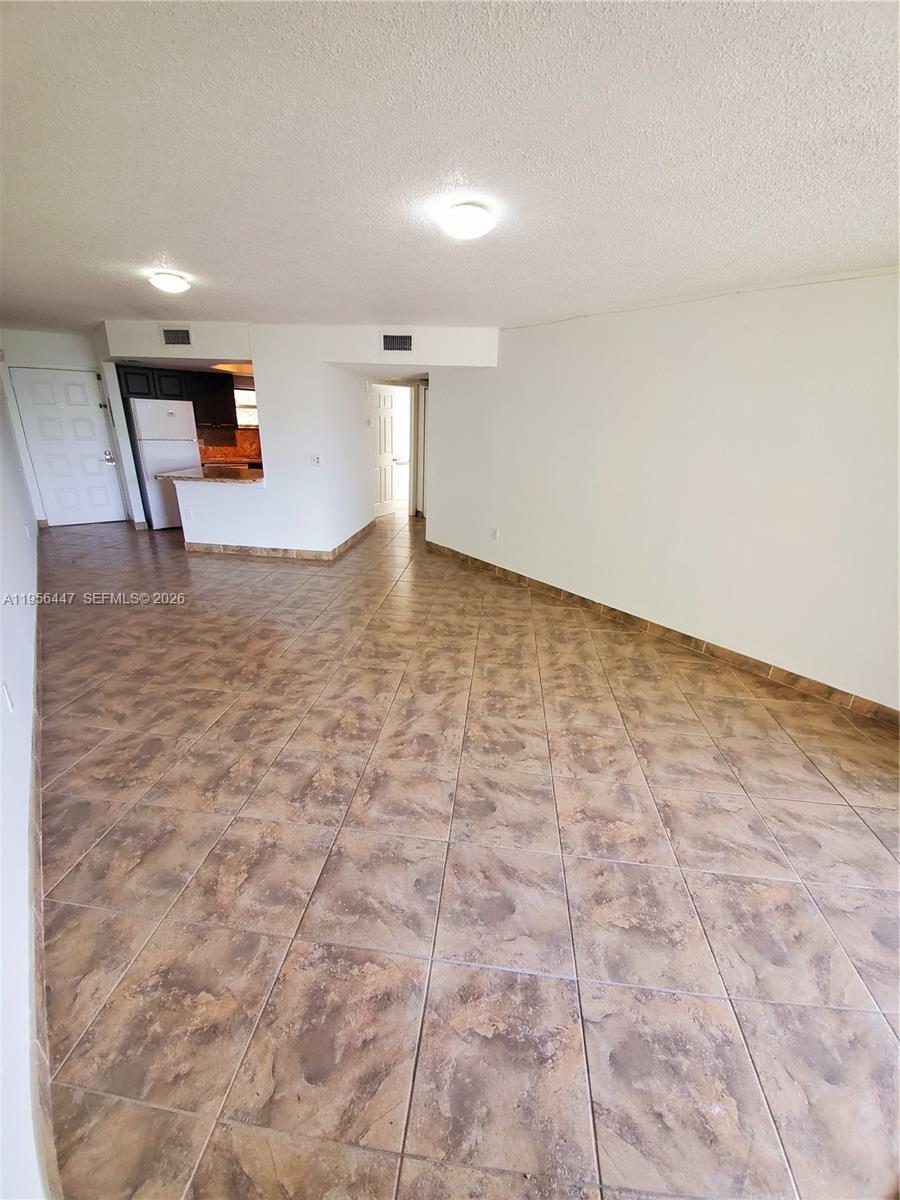 LAS VISTAS AT DORAL CONDO - Residential Lease