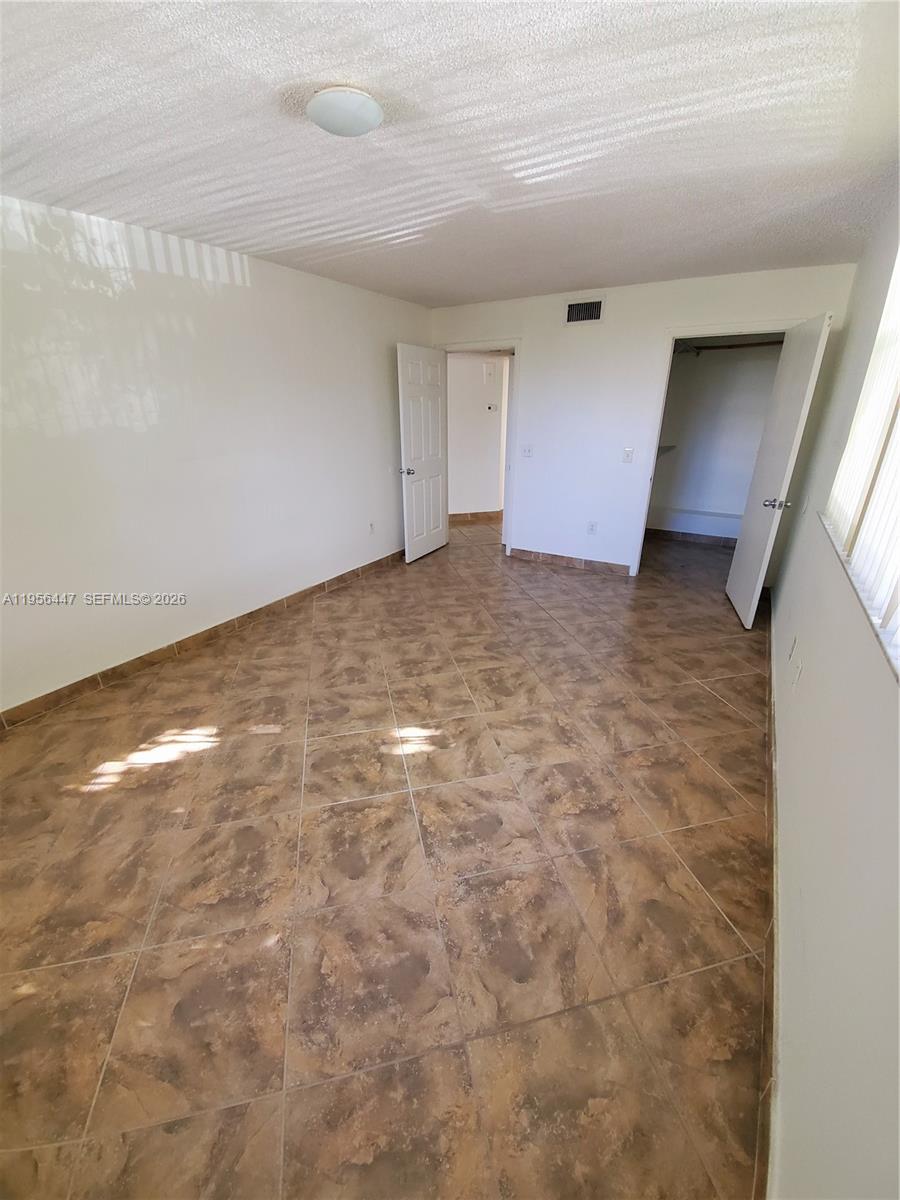 LAS VISTAS AT DORAL CONDO - Residential Lease