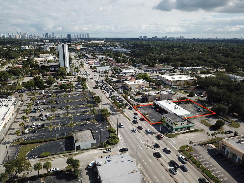 Photo of 510 NE 167th St #510, Miami, FL 33162 (MLS # A11904013)