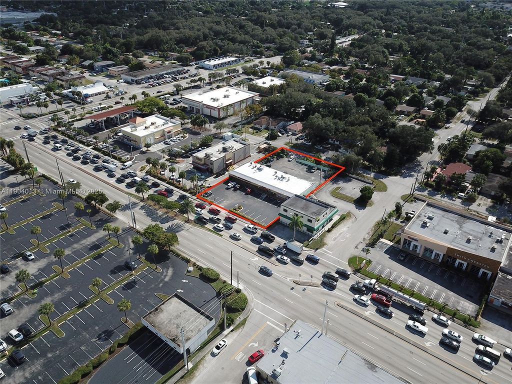 Photo of 510 NE 167th St #510, Miami, FL 33162 (MLS # A11904013)