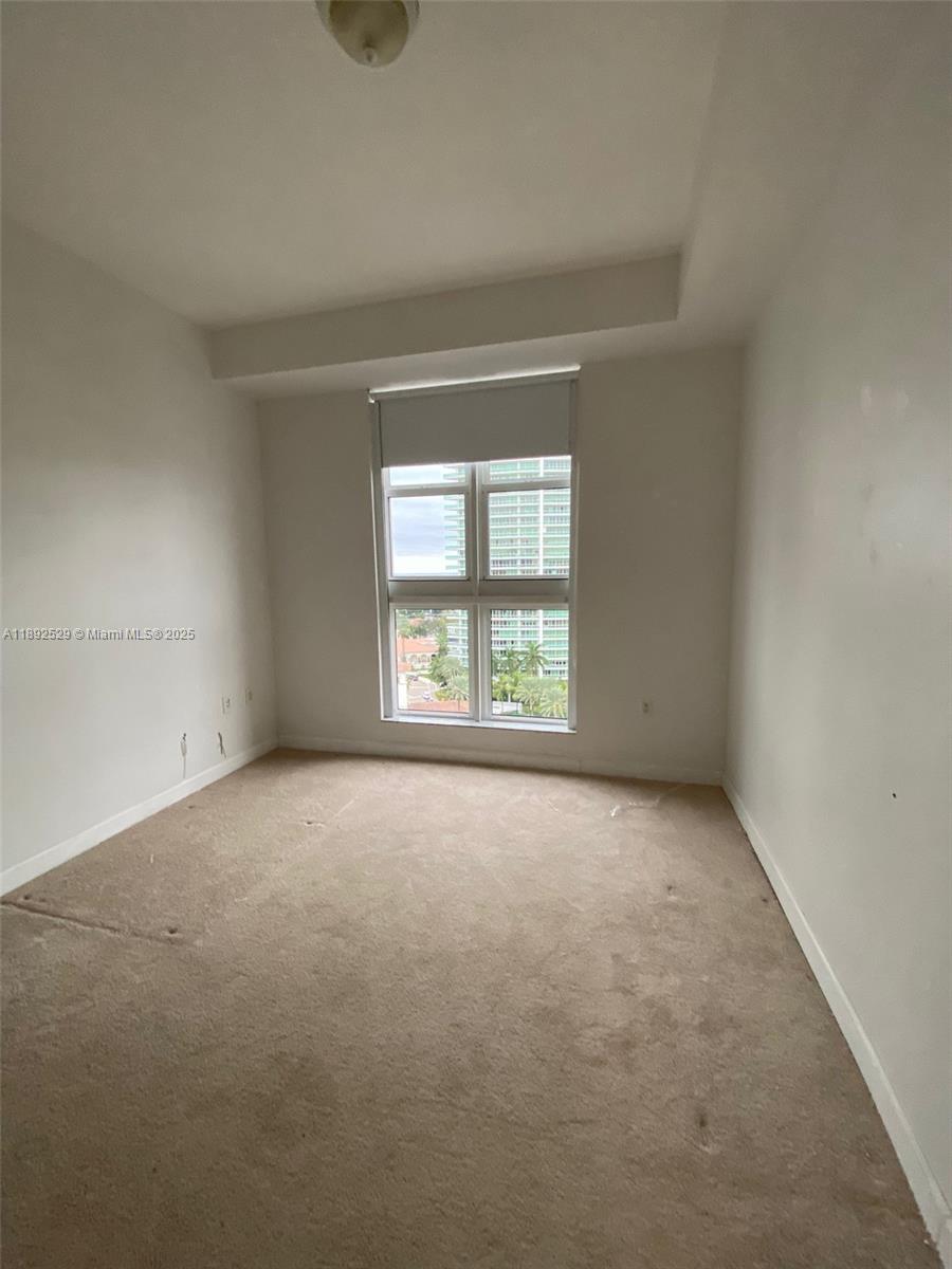 TURNBERRY VLG NO TOWER CO - Residential