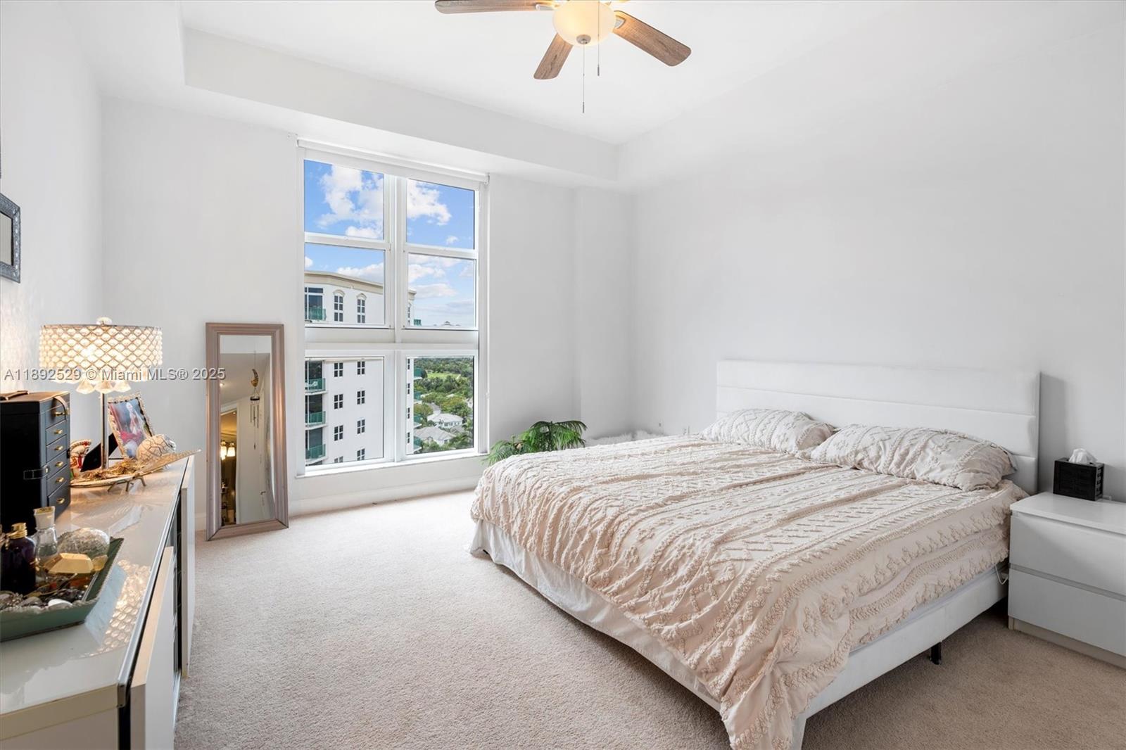 TURNBERRY VLG NO TOWER CO - Residential