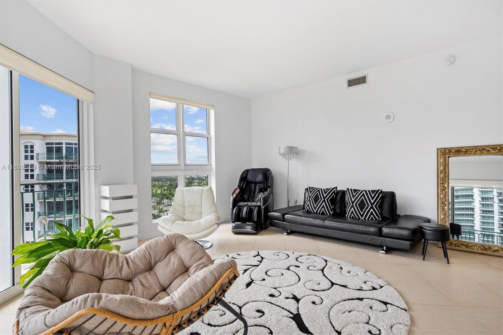 TURNBERRY VLG NO TOWER CO - Residential