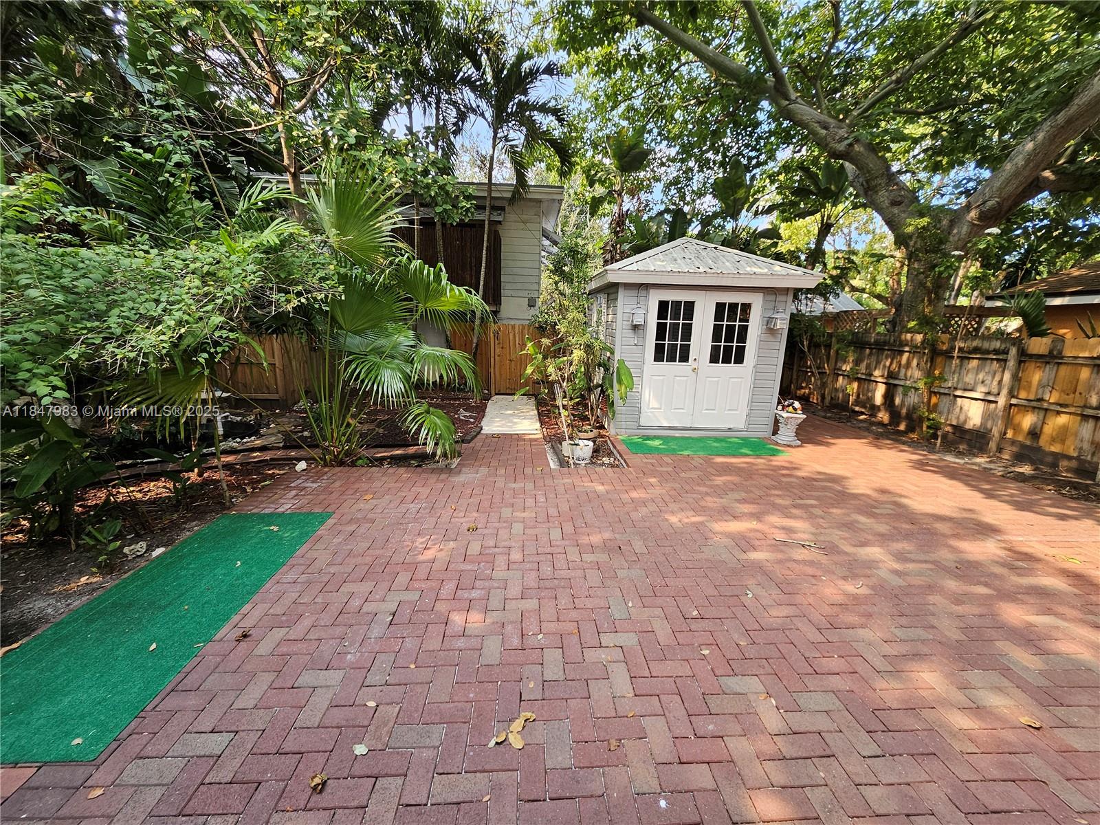 DANIA HEIGHTS EXT - Residential Lease