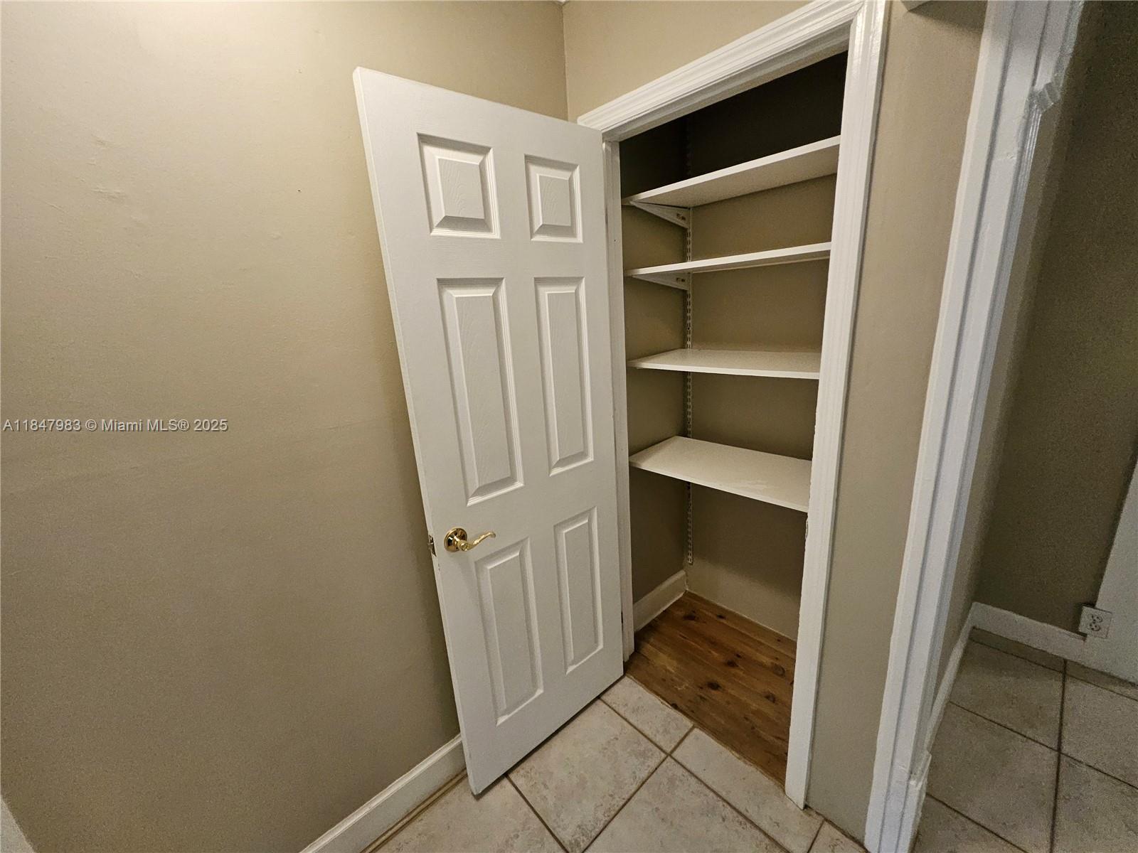 DANIA HEIGHTS EXT - Residential Lease