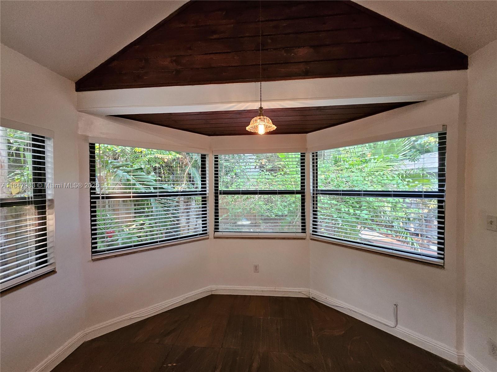 DANIA HEIGHTS EXT - Residential Lease